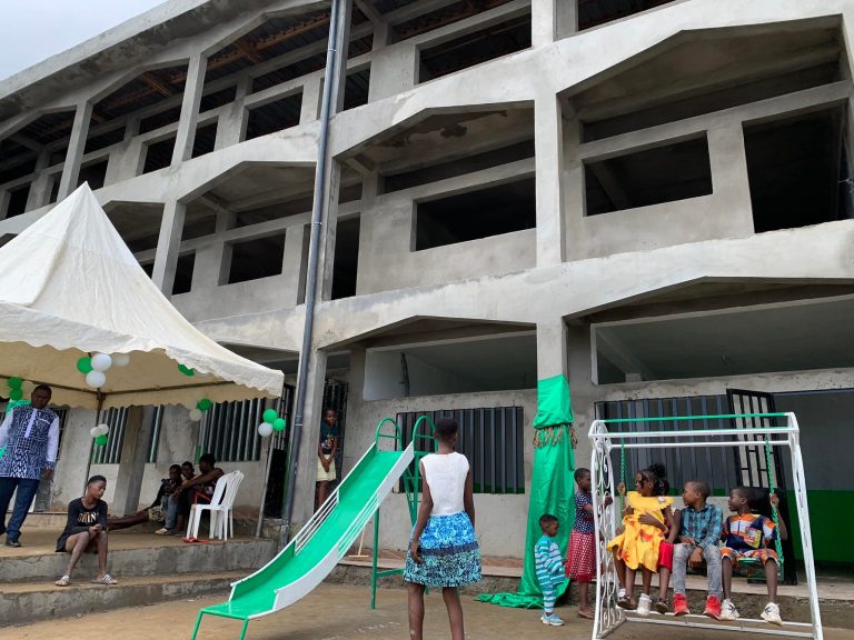 groupe scolaire bilingue la royaute ph 768x576